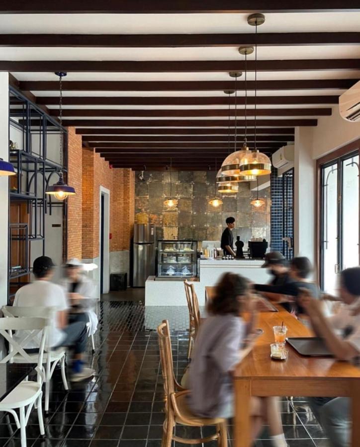 Khunluang Hostel Chiang Mai Ngoại thất bức ảnh
