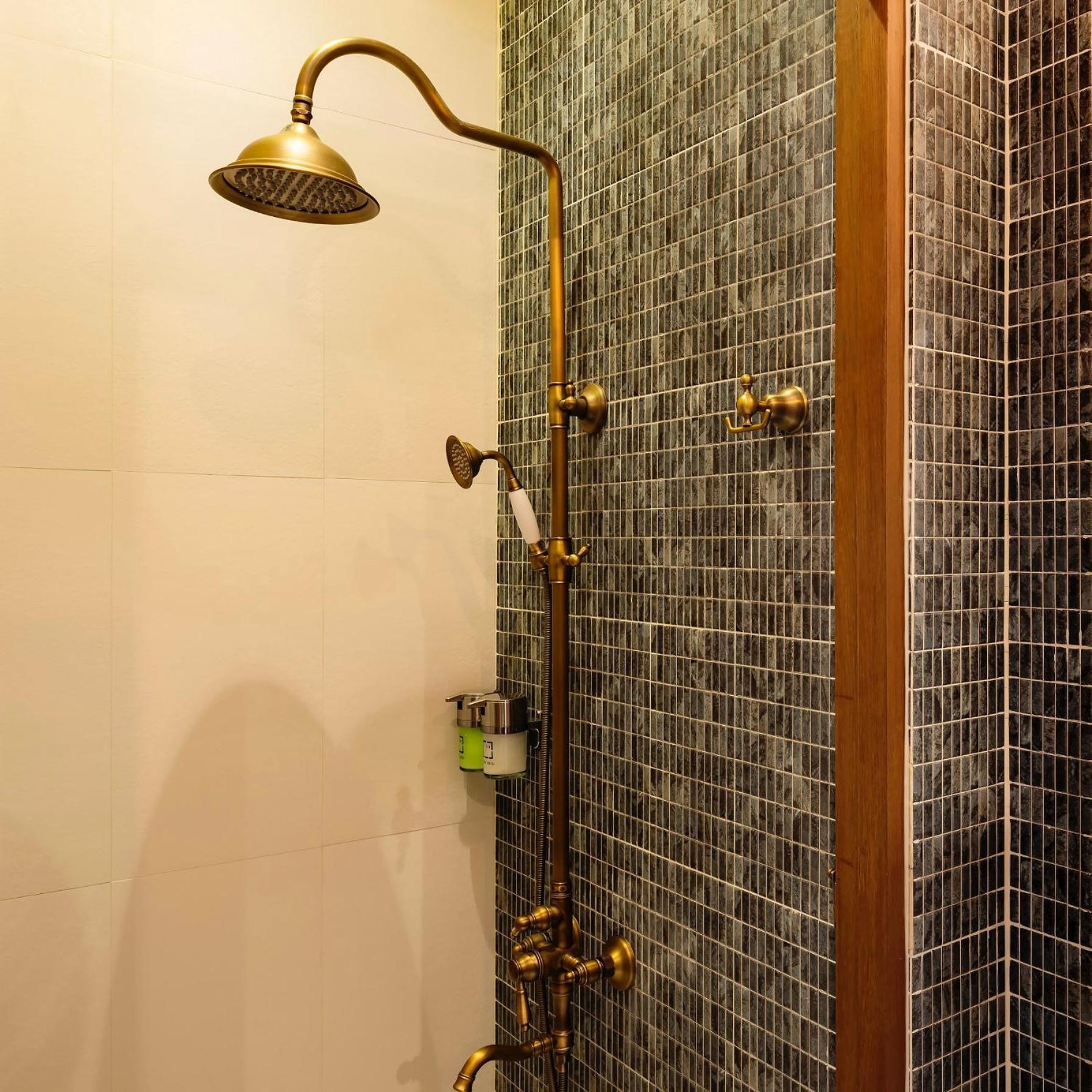 Khunluang Hostel Chiang Mai Ngoại thất bức ảnh