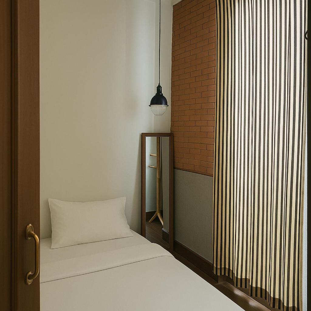 Khunluang Hostel Chiang Mai Ngoại thất bức ảnh